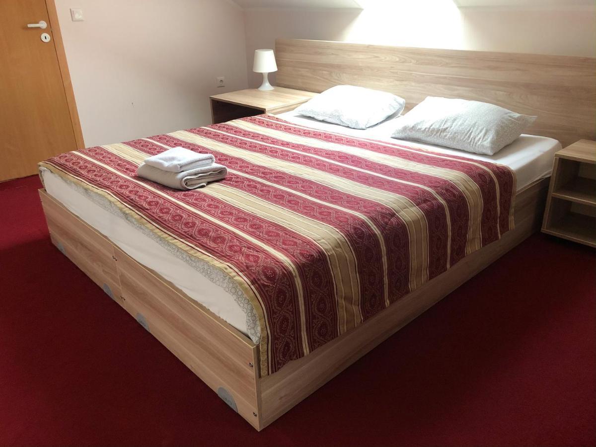 Idile Bed & Breakfast - Visaginas Eksteriør bilde
